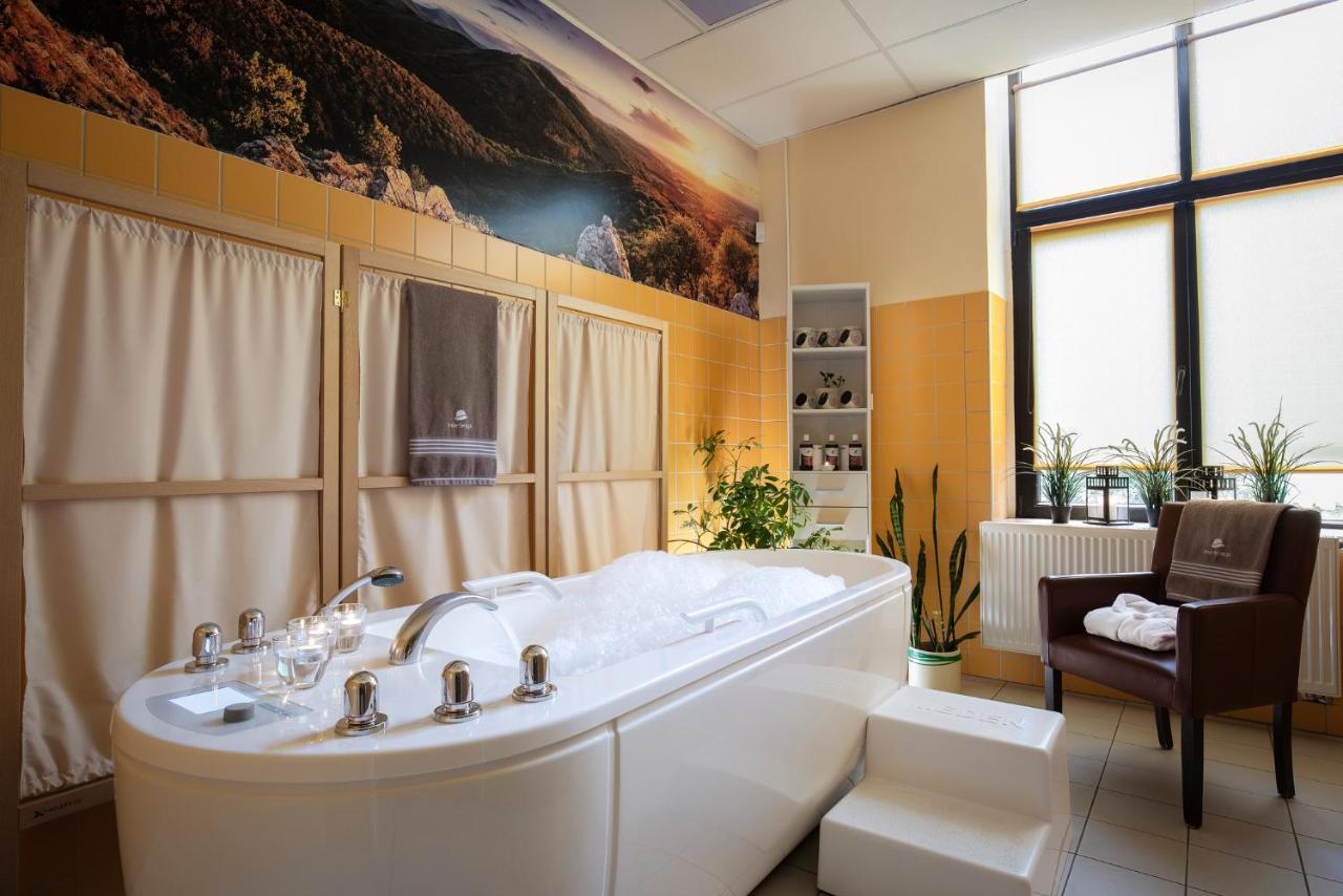 Interferie Aquapark Sport Hotel Malachit Swieradow-Zdroj Bagian luar foto