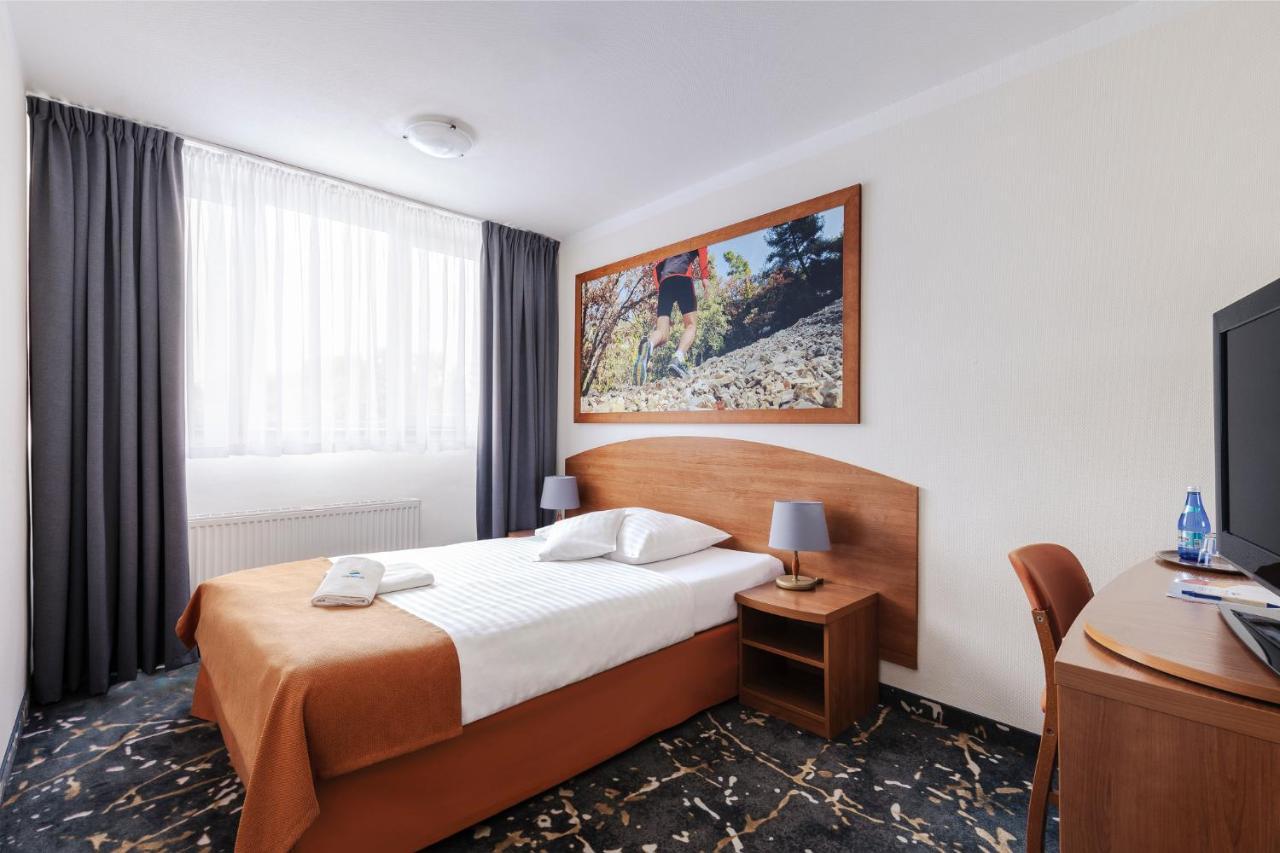 Interferie Aquapark Sport Hotel Malachit Swieradow-Zdroj Bagian luar foto