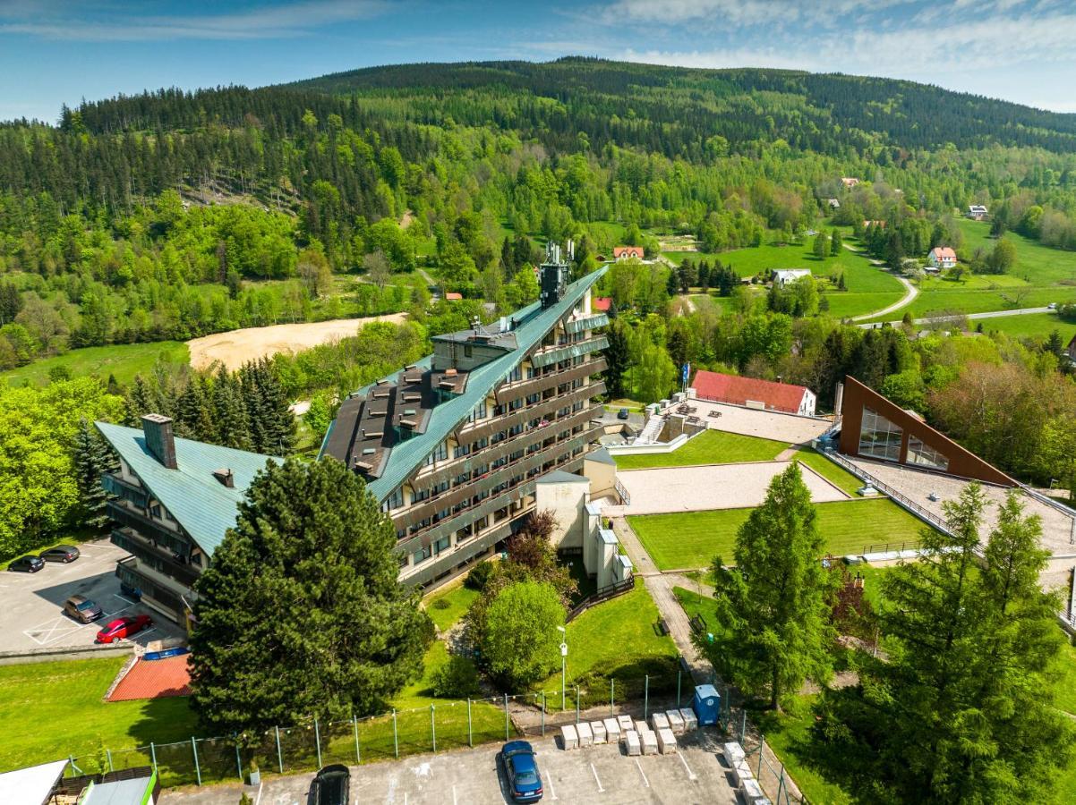 Interferie Aquapark Sport Hotel Malachit Swieradow-Zdroj Bagian luar foto