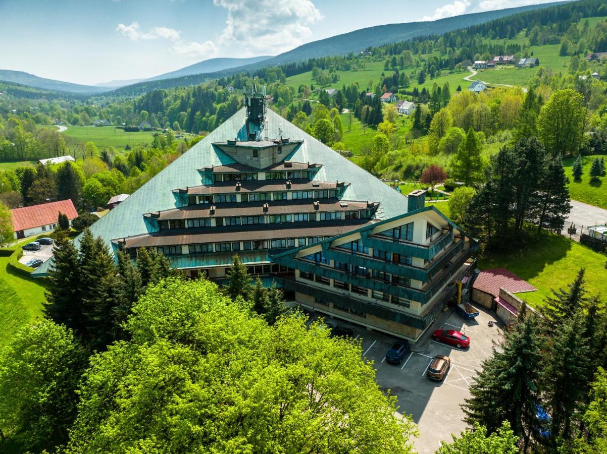 Interferie Aquapark Sport Hotel Malachit Swieradow-Zdroj Bagian luar foto